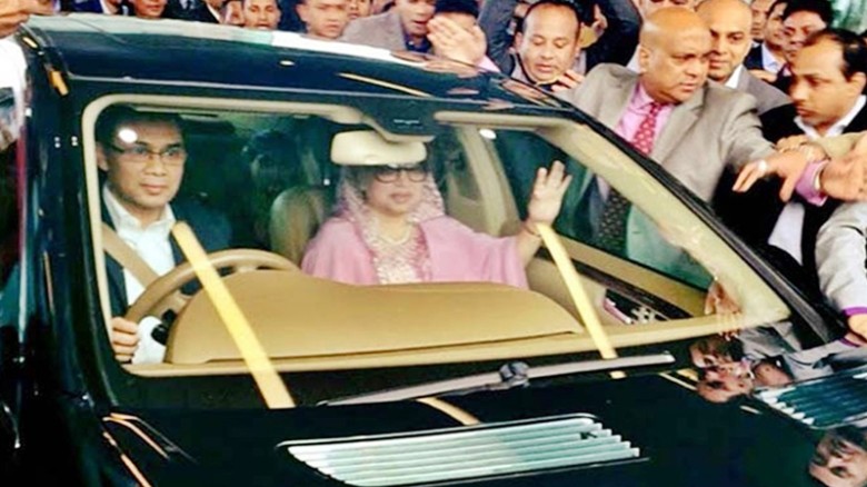 তারেক রহমানকে নিয়ে দেশে ফিরবেন সাবেক প্রধানমন্ত্রী খালেদা জিয়া : জয়নুল আবদিন ফারুক