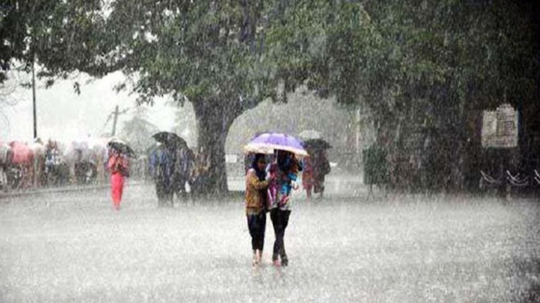 দেশের তিন বিভাগে ভারী থেকে অতিভারী বৃষ্টির সম্ভাবনা রয়েছে