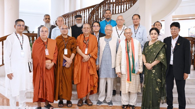 প্রবারণা পূর্ণিমা উপলক্ষে প্রধান উপদেষ্টার শুভেচ্ছা বিনিময়