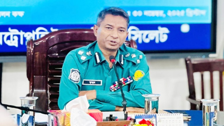 রাত সাড়ে ৯টার পর থেকে সব ধরণের বাণিজ্যিক প্রতিষ্ঠান বন্ধ রাখার সিদ্ধান্ত