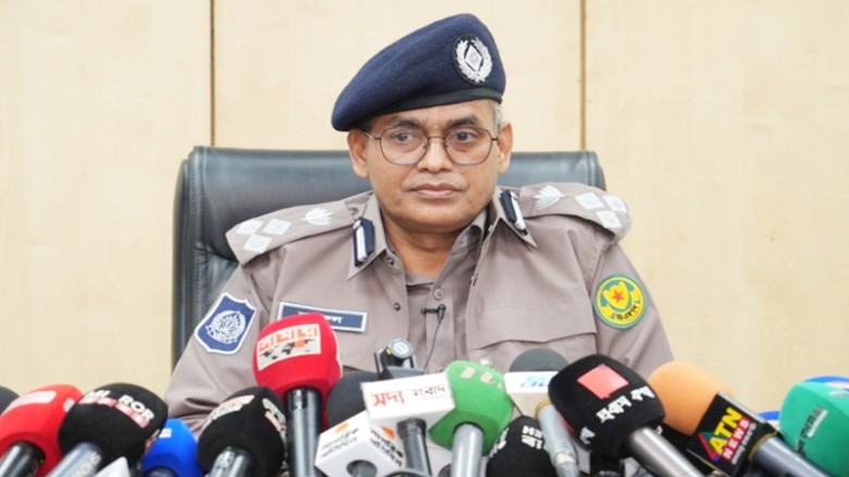 ওসমান হাদিকে গুলির ঘটনায় আরো ২ জনকে আটক করেছে পুলিশ