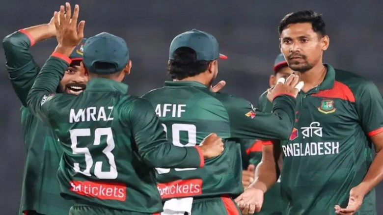 নাটকীয় সমাপ্তিতে ১১ রানে জিতে সিরিজে জয়ী বাংলাদেশ